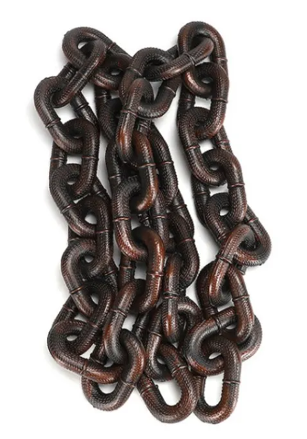 Haunted Chain Garland – 5 ft